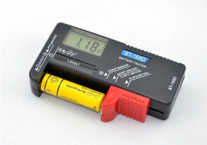 Tester pentru baterii digital BT-168D, display digital [1]