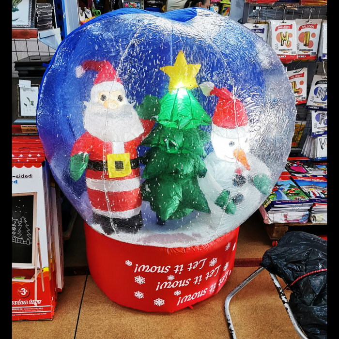 Glob Gonflabil 120 cm, Mos Craciun, Bradut si Om de zapada, pentru Exterior si Interior, iluminat LED, alimentare la priza, VisionXXI [6]