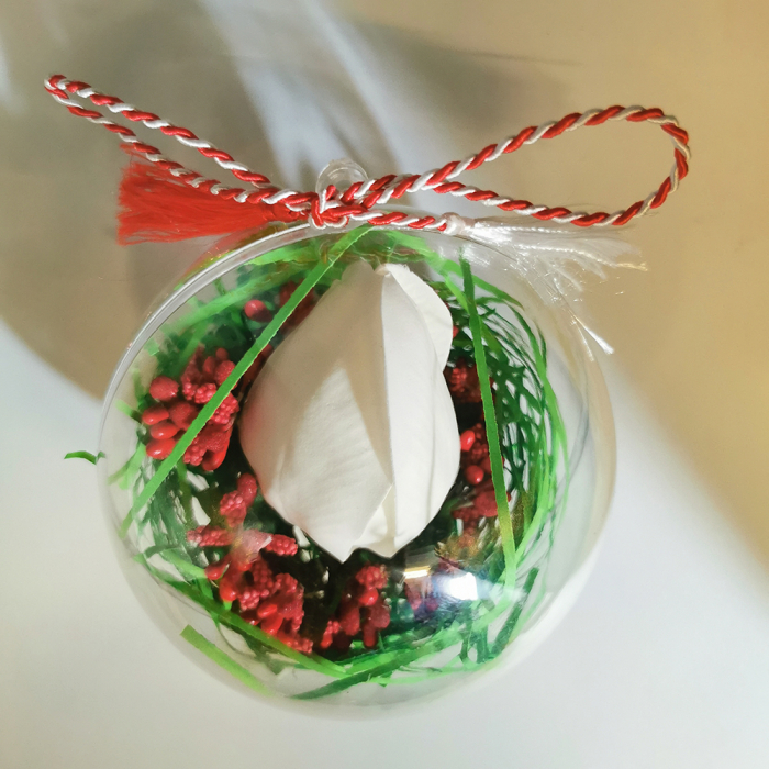 Martisor Aranjament Floral Lalea Alba in Glob de sticla, VisionXXI [4]