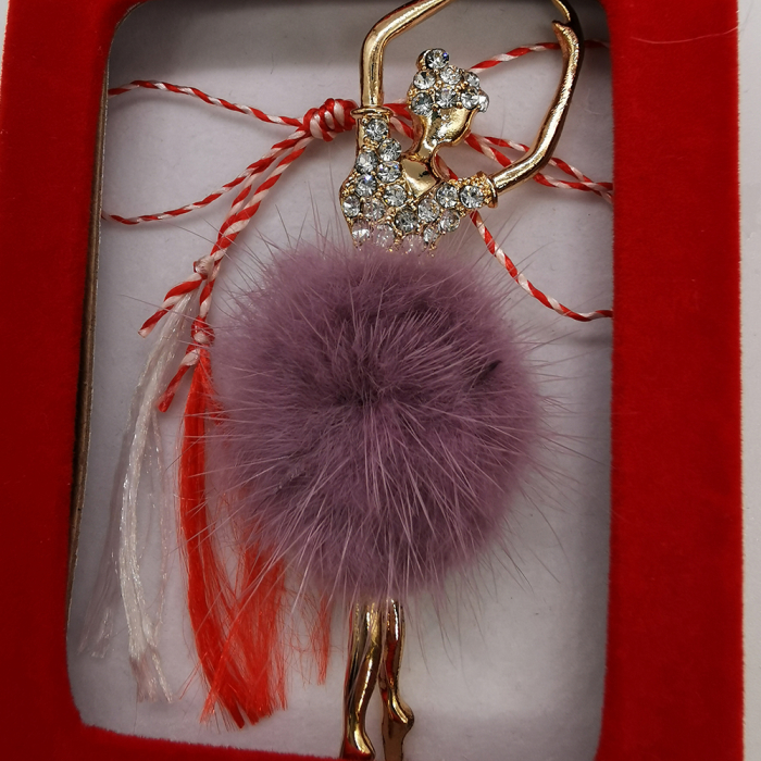 Martisor Brosa Mare, Balerina Gratioasa, in cutie de catifea rosie cu fereastra de sticla, VisionXXI [3]