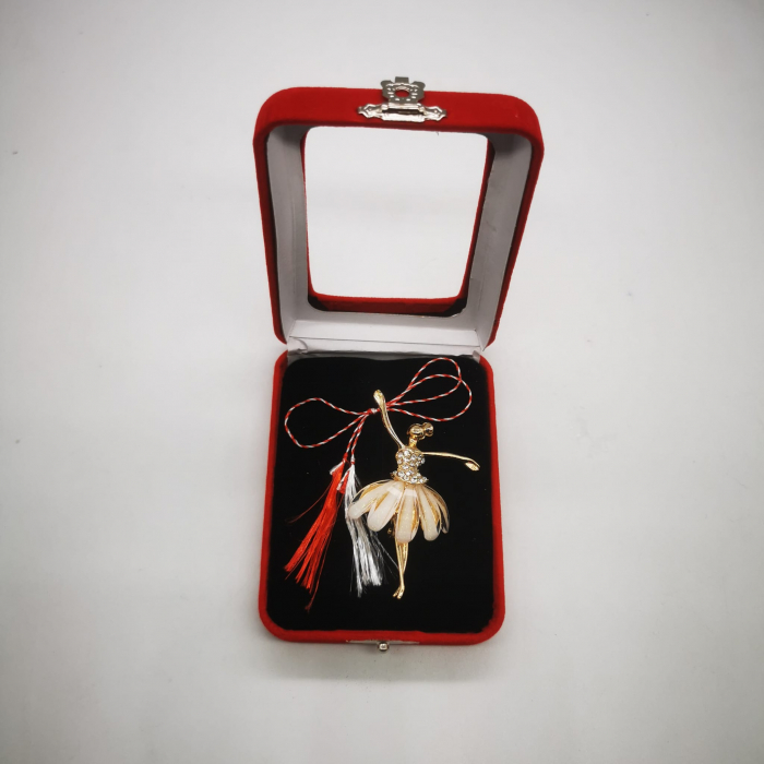 Martisor Brosa Mare in cutie de catifea rosie cu fereastra de sticla, Balerina Gratioasa, bej, Colectia VisionXXI [3]