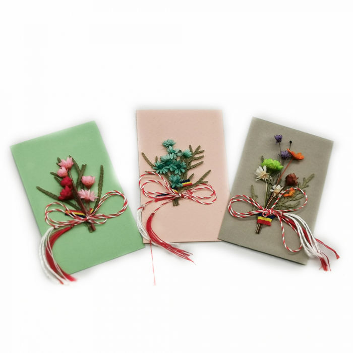 Set 3 Martisoare Traditionale, din Flori Naturale uscate, ambalate individual, VisionXXI [1]