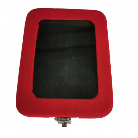 Cutie pentru expus Martisor din catifea rosie, interior negru, cu fereastra de sticla, VisionXXI [0]