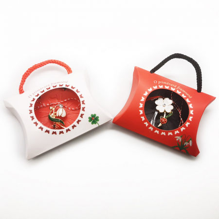 Martisor - Set 2 martisoare tip brosa, Flori de Primavara, in cutie posetuta, Colectia VisionXXI