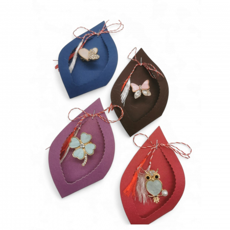 Set de 4 Martisoare, ArtDeluxe, Brosa aurie cu Cristale, pe carton tip Scoica, VisionXXI [1]