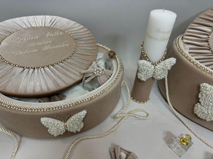 Set trusou botez cu lumanare+ Set prima baita Glamour [4]