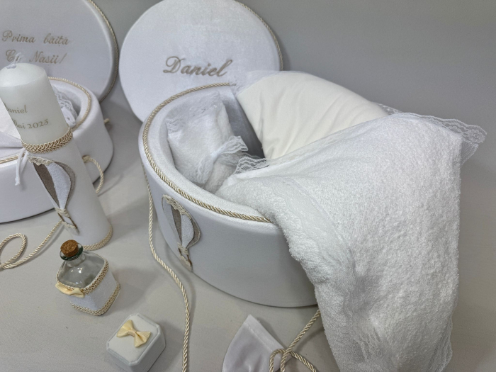Set trusou botez cu lumanare+ Set prima baita Exclusive [6]