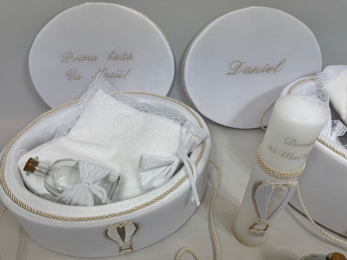 Set trusou botez cu lumanare+ Set prima baita Exclusive [7]