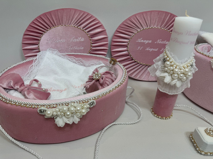 Set trusou botez cu lumanare+ Set prima baita Glamour [6]