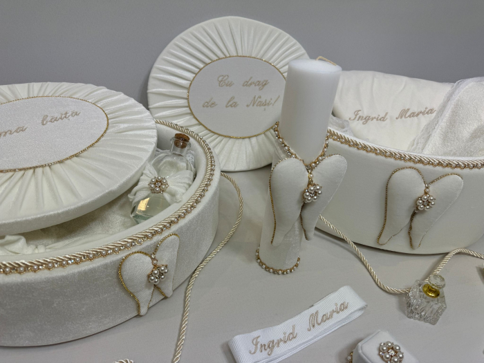 Set trusou botez cu lumanare+ Set prima baita Glamour [4]