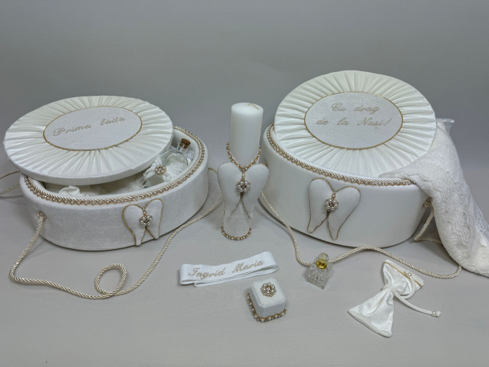 Set trusou botez cu lumanare+ Set prima baita Glamour [5]