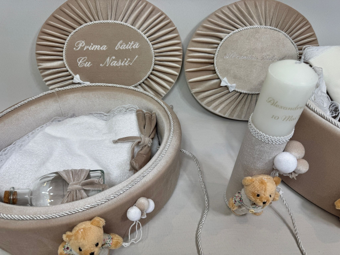 Set trusou botez cu lumanare + Set prima baita Premium [5]