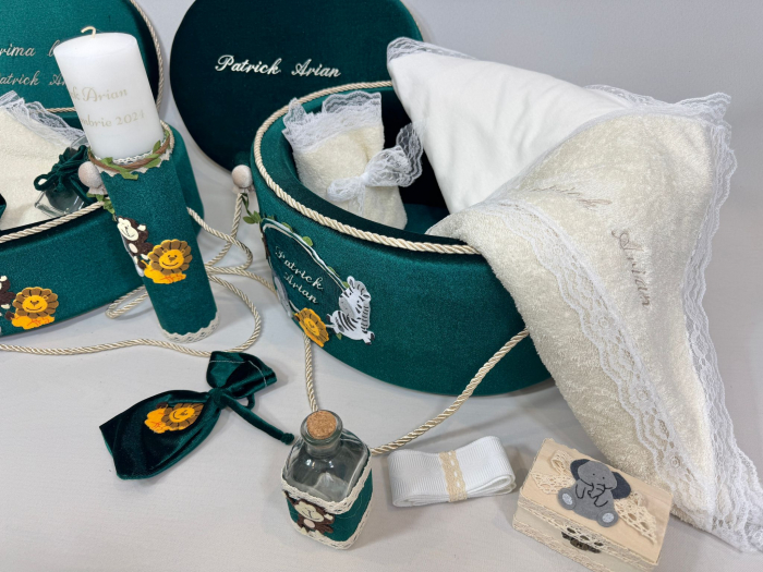 Set trusou botez cu lumanare + Set prima baita Luxury [4]