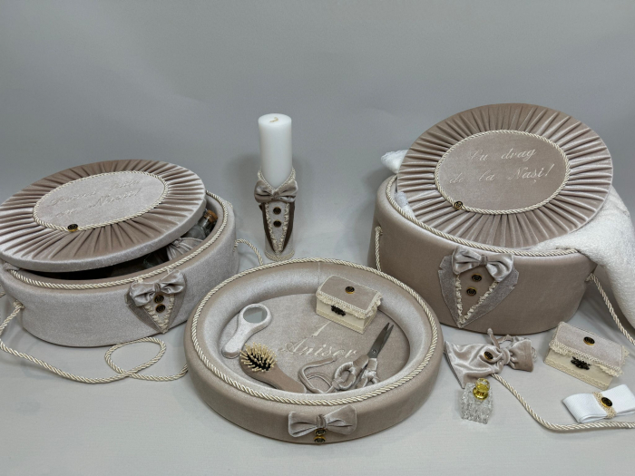 Set trusou botez cu lumanare + Set prima baita +tavita mot Deluxe [2]