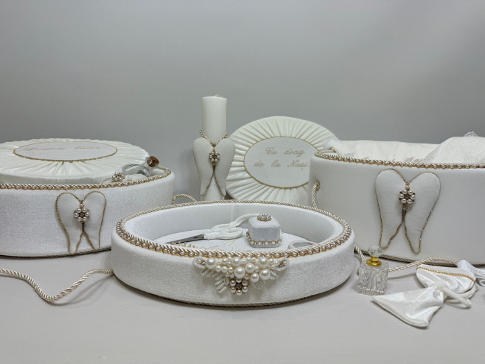 Set trusou botez cu lumanare + Set prima baita + tavita taierea motului Glamour [2]