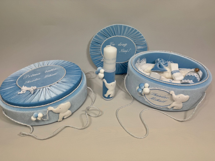 Set trusou botez la cufar din catifea  si lumanare+ Set prima baita Luxury [5]