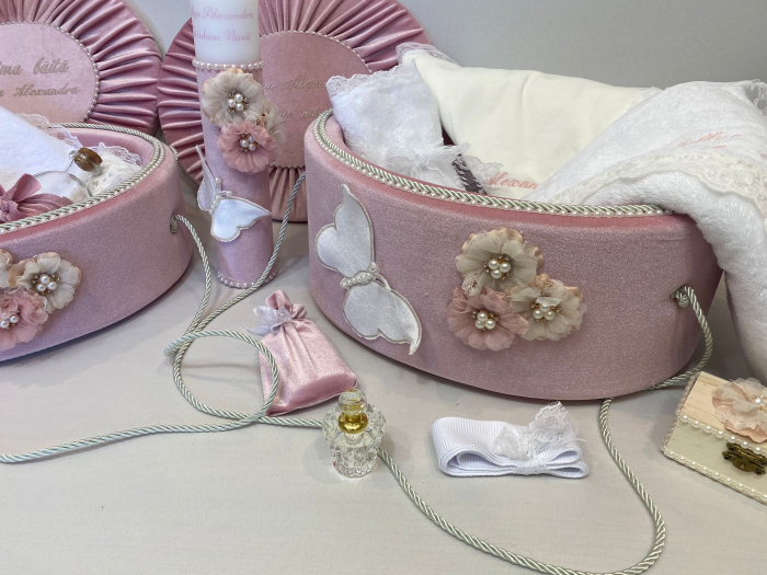 Set trusou botez la cufar din catifea si lumanare+ Set prima baita Elegance [4]