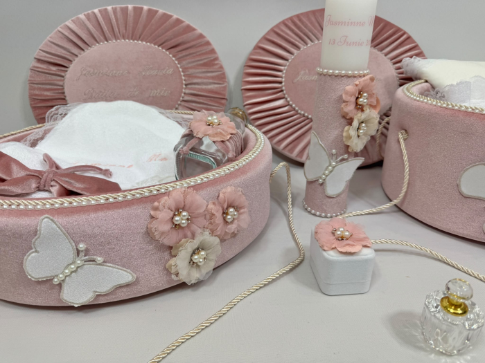Set trusou botez la cufar din catifea si lumanare+ Set prima baita Elegance [5]