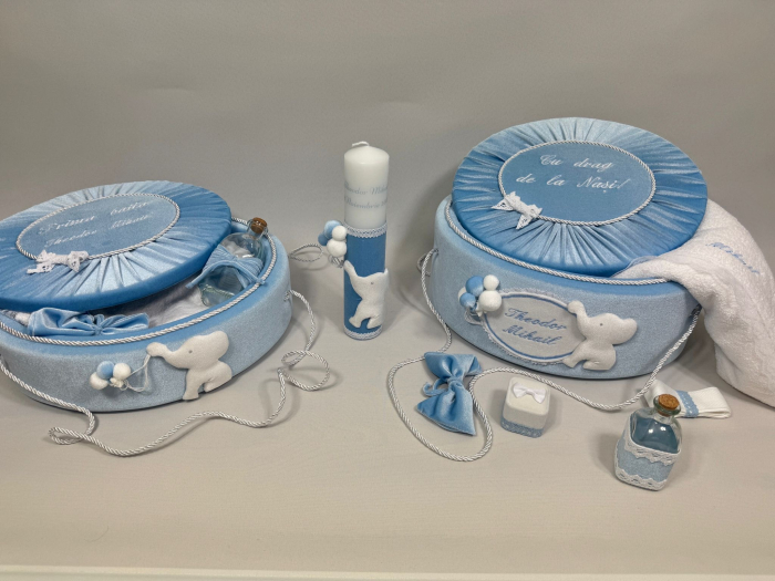 Set trusou botez la cufar din catifea  si lumanare+ Set prima baita Luxury [6]