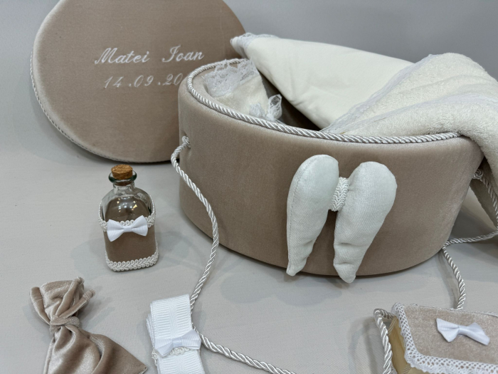 Trusou botez la cufar din catifea si lumanare Exclusive [3]