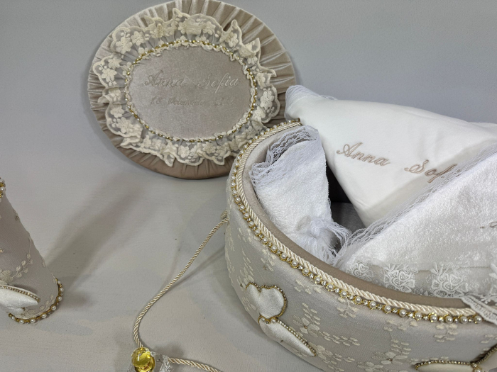 Trusou botez la cufar din catifea si lumanare Glamour [5]