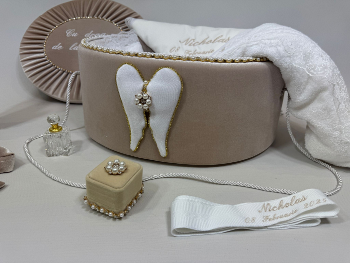 Trusou botez la cufar din catifea si lumanare Glamour [4]