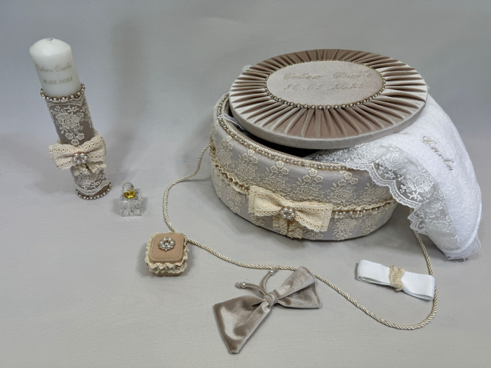 Trusou botez la cufar din catifea si lumanare Glamour [7]