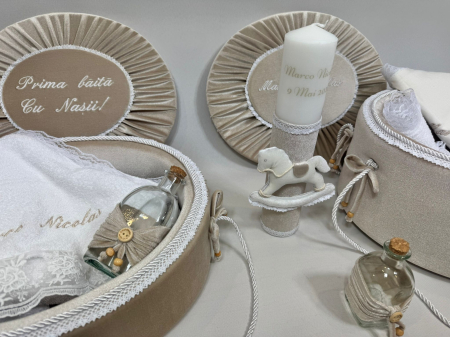 Set trusou botez cu lumanare + Set prima baita Luxury [4]