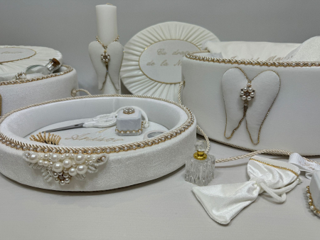 Set trusou botez cu lumanare + Set prima baita + tavita taierea motului Glamour [5]