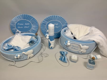 Trusouri botez Luxury - Set trusou botez la cufar din catifea  si lumanare+ Set prima baita Luxury