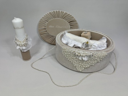 Trusou botez in cufar din catifea si lumanare model Glamour cu margele culoare bej [5]