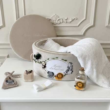 Trusouri botez Luxury - Trusou botez la cufar din catifea Luxury