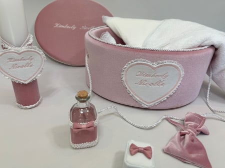 Trusouri botez Basic - Trusou botez la cufar din catifea si lumanare  Basic