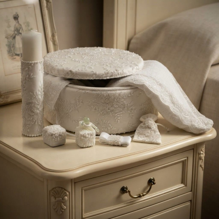 Trusouri botez Deluxe - Trusou botez in cufar din catifea si lumanare model Deluxe