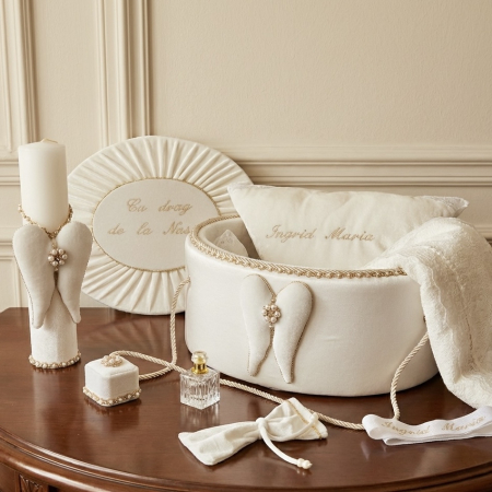 Trusouri botez Glamour - Trusou botez la cufar din  catifea si lumanare Glamour