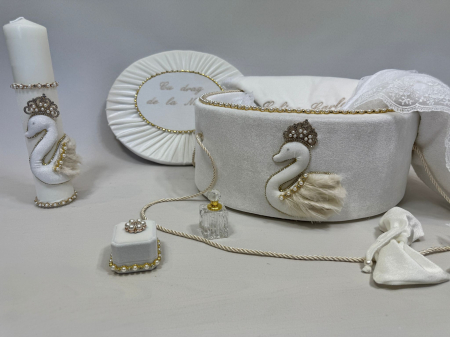 Trusouri botez Glamour - Trusou botez la cufar din catifea si lumanare Glamour