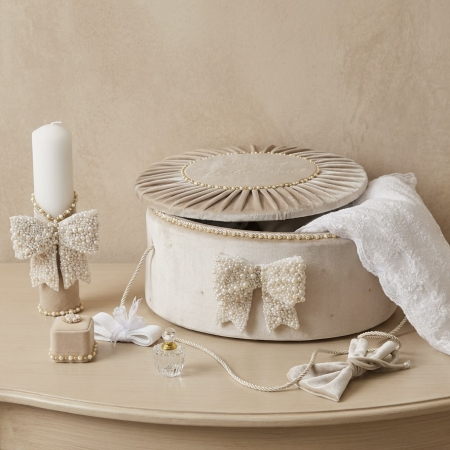 Trusouri botez Glamour - Trusou botez la cufar din catifea si lumanare Glamour