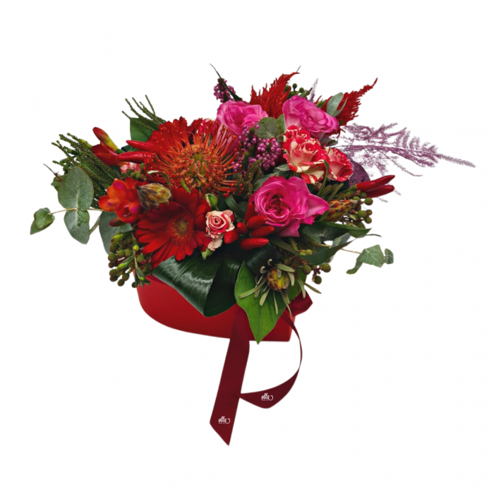 Aranjament floral Olla in cutie inima cu flori de primavara [5]