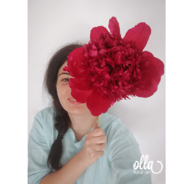 Buchet de flori Olla din Bujori Rosii Red Charm [2]