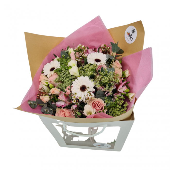 Buchet de flori de primavara Olla cu Frezii si Trandafiri [4]