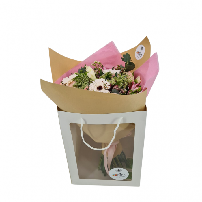 Buchet de flori de primavara Olla cu Frezii si Trandafiri [3]