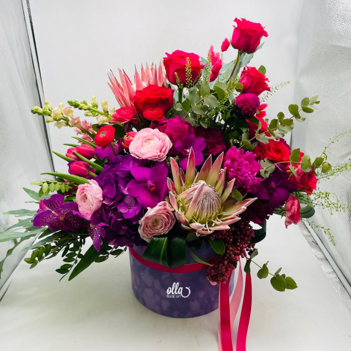 cutie-de-catifea-olla-cu-flori-deosebite-premium-bujori-si-orhidee-vanda [2]