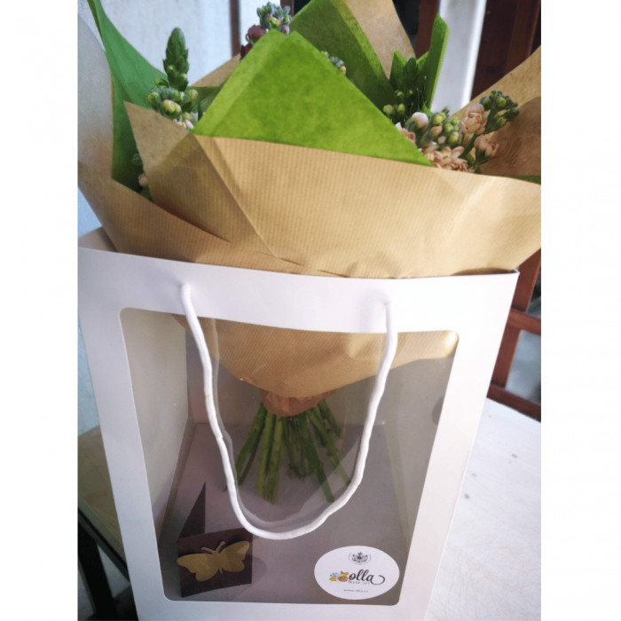 Parfum de Primavara, buchet de flori Olla, din Bujori Corai si Gura Leului [6]