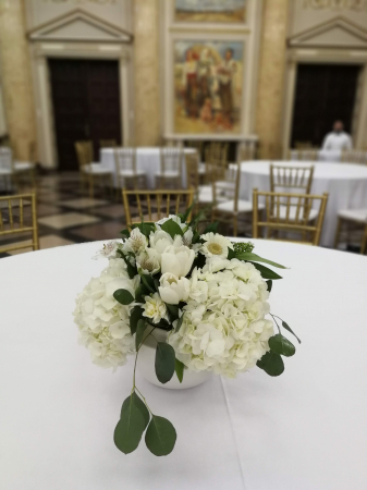 Aranjament floral nunta Olla cu Hortensia si Lalele [1]