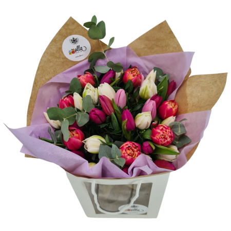 Buchet din flori de primavara Olla cu 31 Lalele si eucalipt [3]