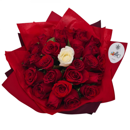 Sfantul Ioan - Buchet de flori Olla din 29 Trandafiri rosii premium