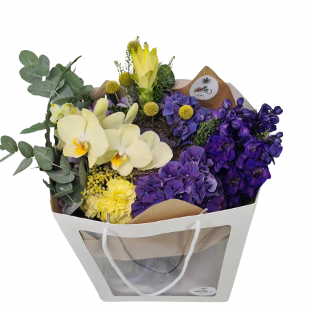 buchet-de-flori-olla-din-hortensia-mov-si-orhidee-galbena [3]