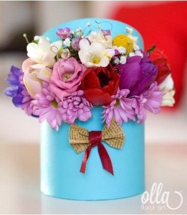 Buchete de Flori si Aranjamente florale - Propunere Parfumata, cutie cu flori Olla cadou corporate