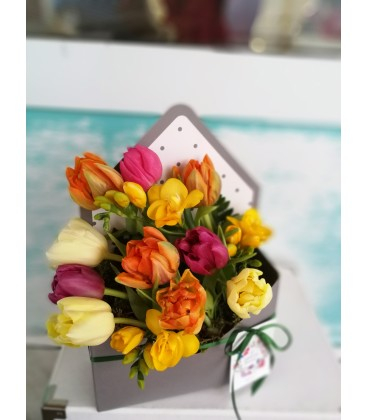 Cutii cu Flori - Aranjament floral in plic vestitorii primaverii