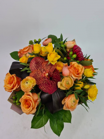 surpriza-inspirata-buchet-din-flori-la-alegerea-ta [1]